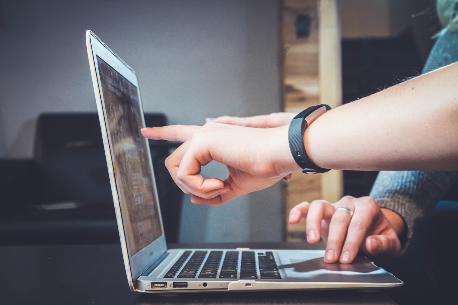 How to Learn English That Fits Your Job Role